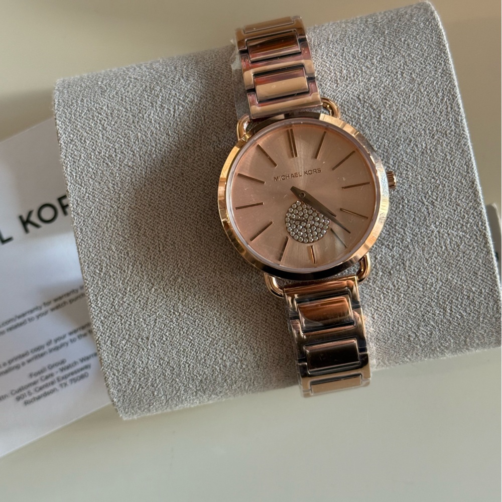 Michael Kors Women's Watch in Rose Gold